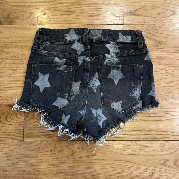 Mossimo High Rise Shorts - Picture 2 of 3